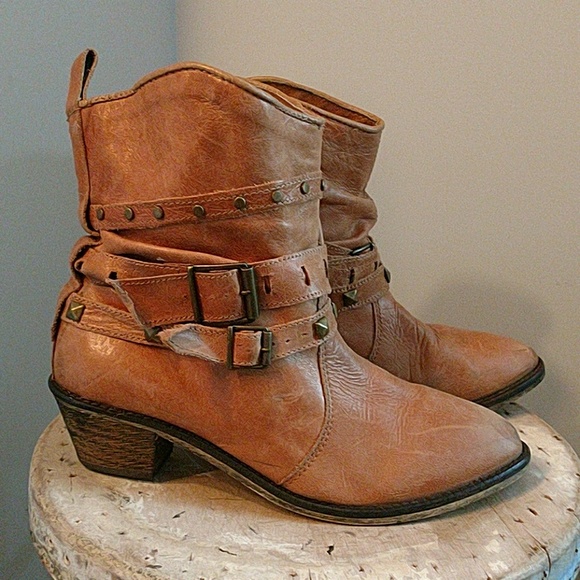 steve madden strappy boots